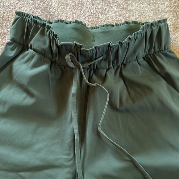 Lululemon Green Joggers - Picture 4 of 4